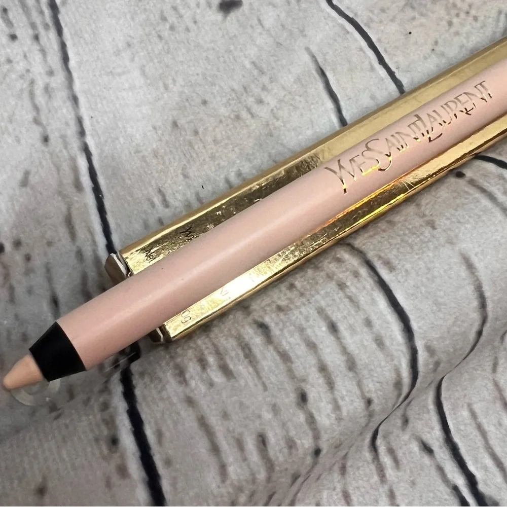 Yves Saint Laurent White Eyeliner